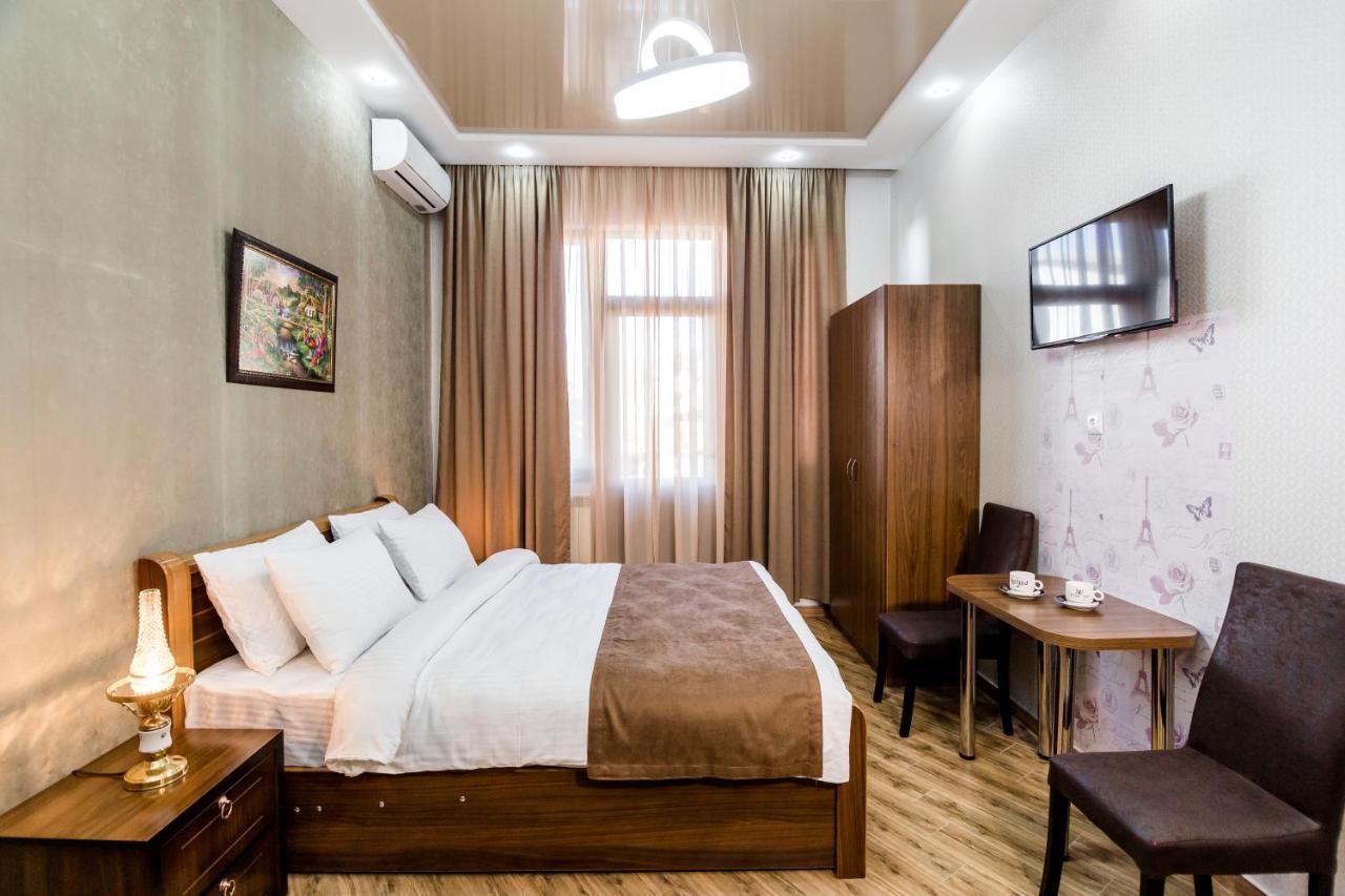 George Hotel Tbilisi Esterno foto