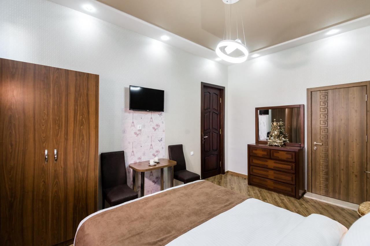 George Hotel Tbilisi Esterno foto