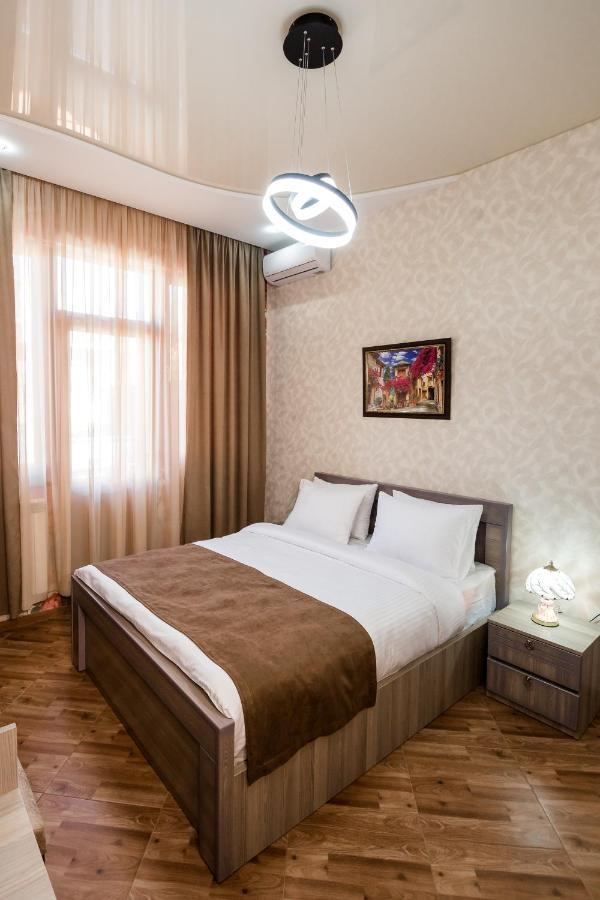 George Hotel Tbilisi Esterno foto