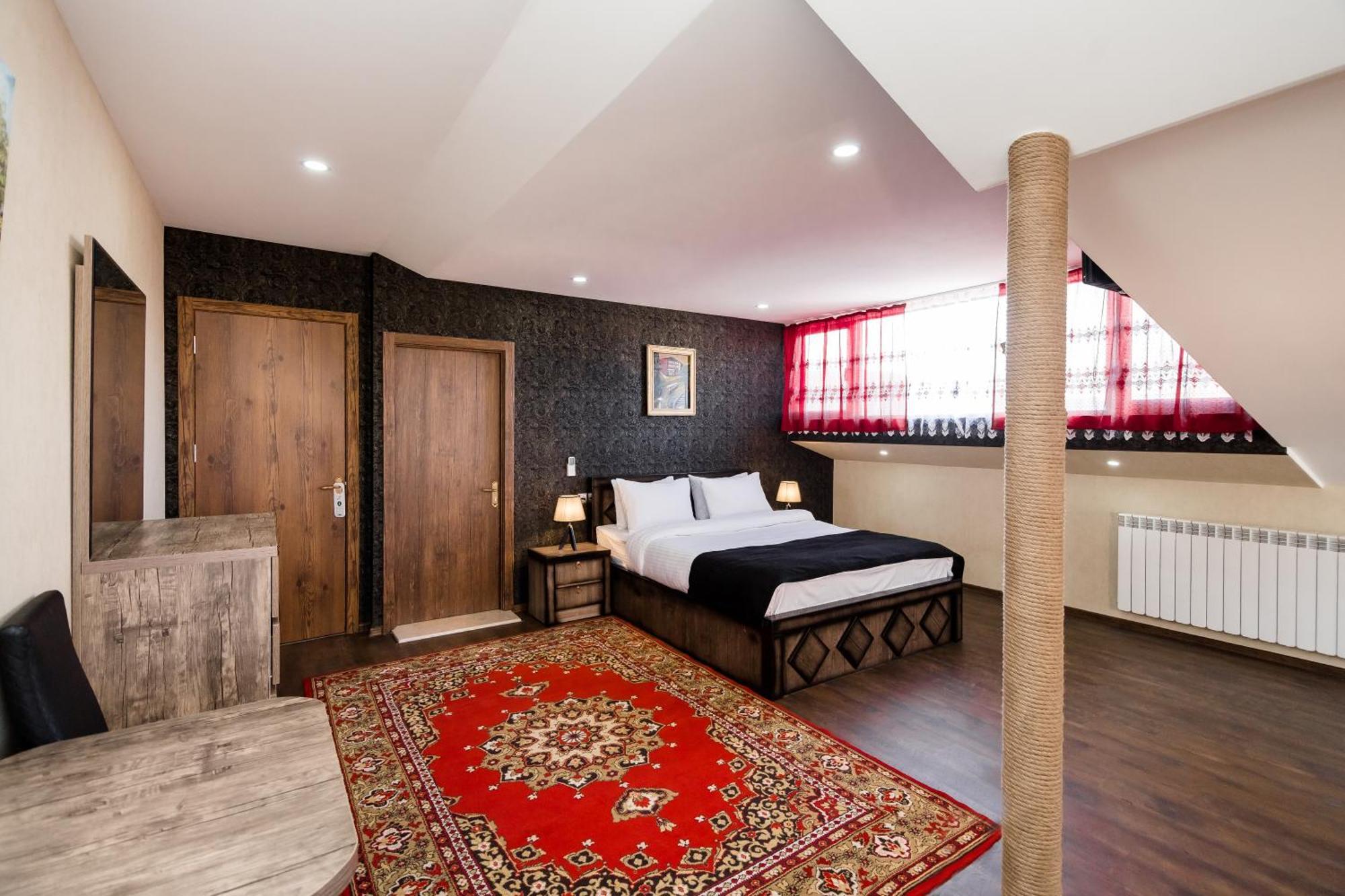 George Hotel Tbilisi Esterno foto