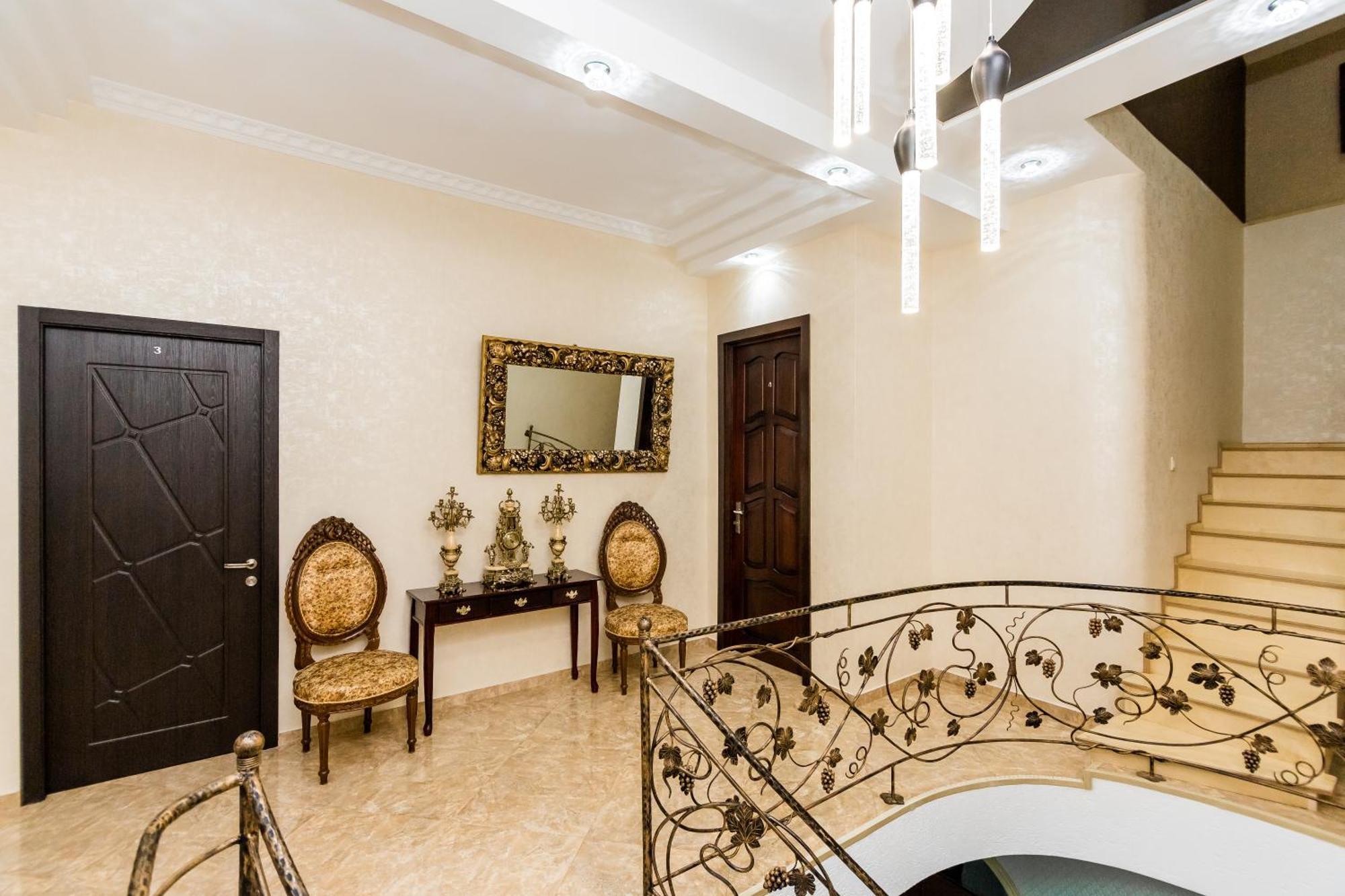 George Hotel Tbilisi Esterno foto