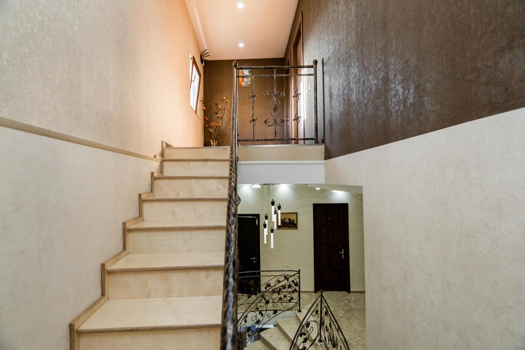 George Hotel Tbilisi Esterno foto